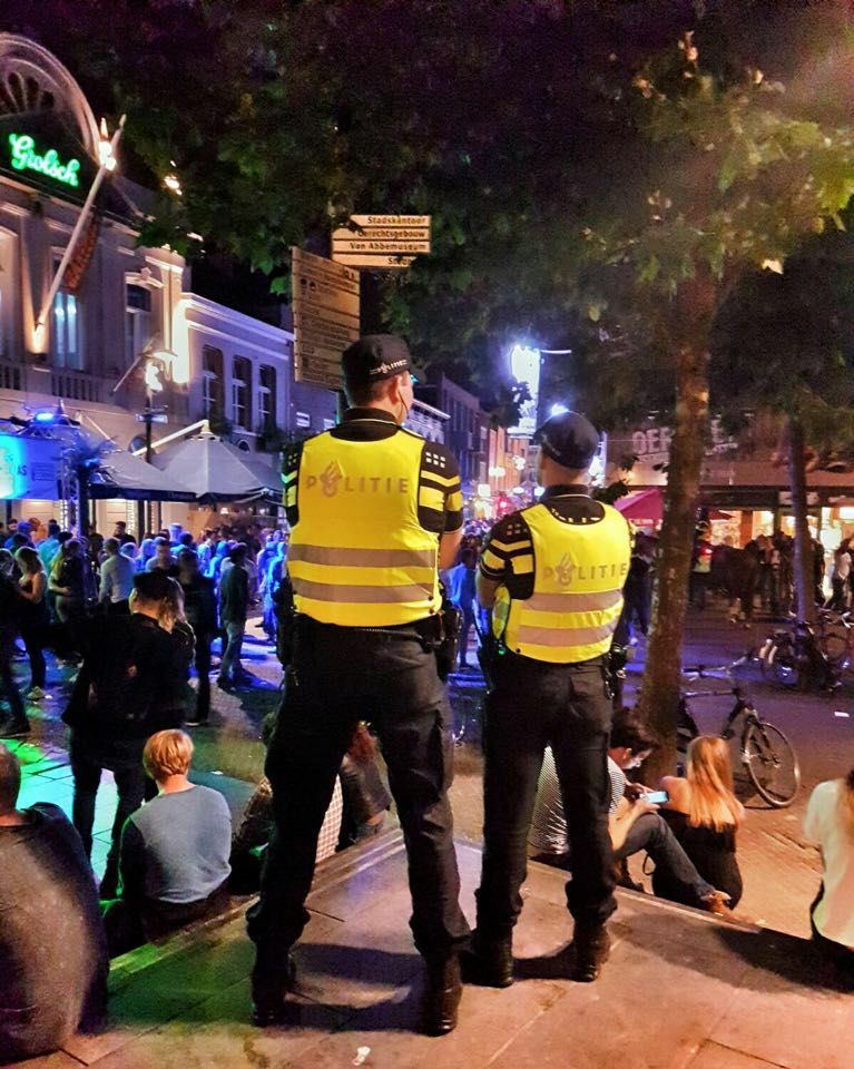 Man Mishandelt Agenten En Verzet Zich Tegen Aanhouding In Eindhoven ...