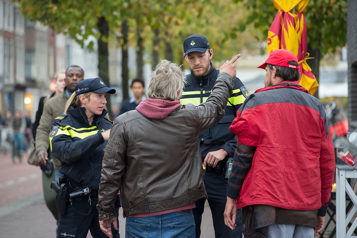 Politie zoekt getuigen van steekpartij Beatrixpark ...