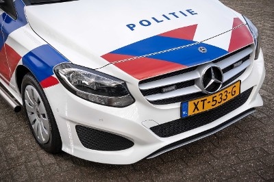 surveillancevoertuig, politieauto, dienstvoertuig, mercedes, nieuwe striping, voorkant, motorkap, daglicht, Foto: Korpsmedia / Peter Monteny