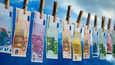 witwassen, geld, euro, waslijn, briefgeld, Foto: Korpsmedia politie / istock