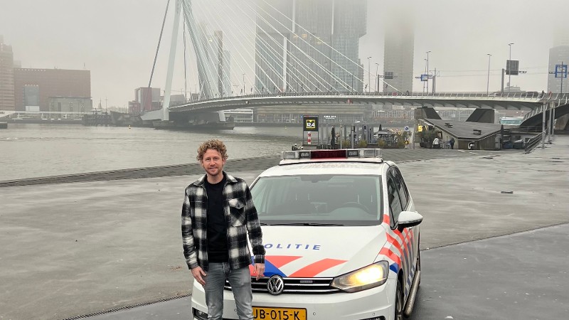omroeper prijs Martelaar Bureau-serie van Ewout Genemans komend jaar in Rotterdam | politie.nl