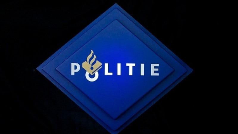 Politielogo op bord